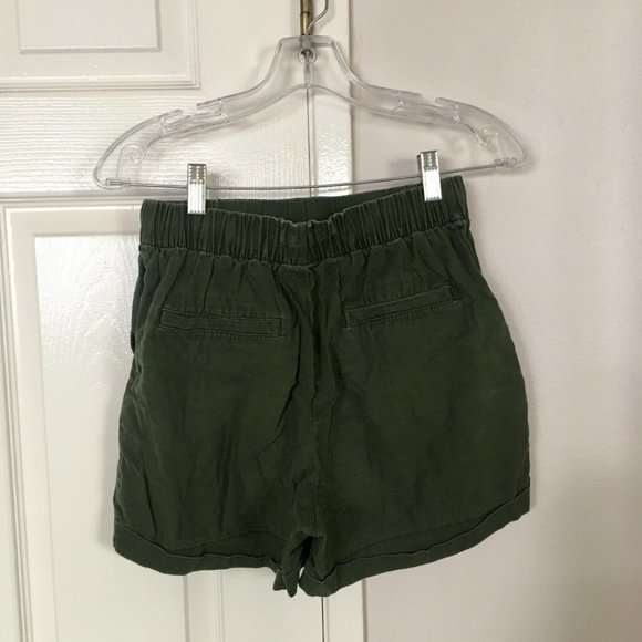 Uniqlo High-Waisted Draw-String Khaki Shorts Size XS - Picture 2 of 4
